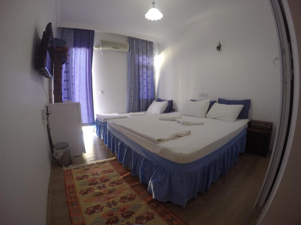 Akkin Pansiyon Hotell Kaş Exteriör bild