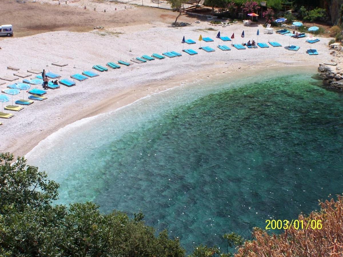 Akkin Pansiyon Hotell Kaş Exteriör bild